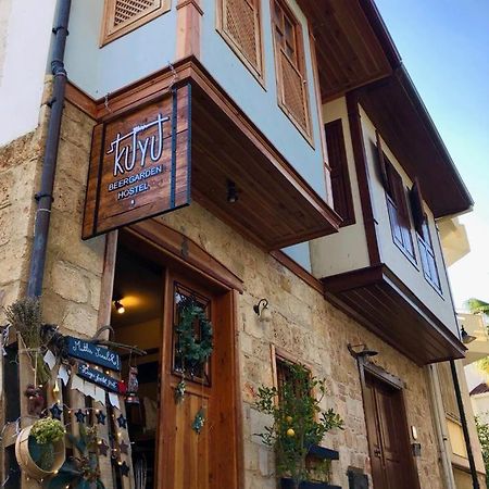 Kuyu Beergarden Hostel Antalya Eksteriør billede