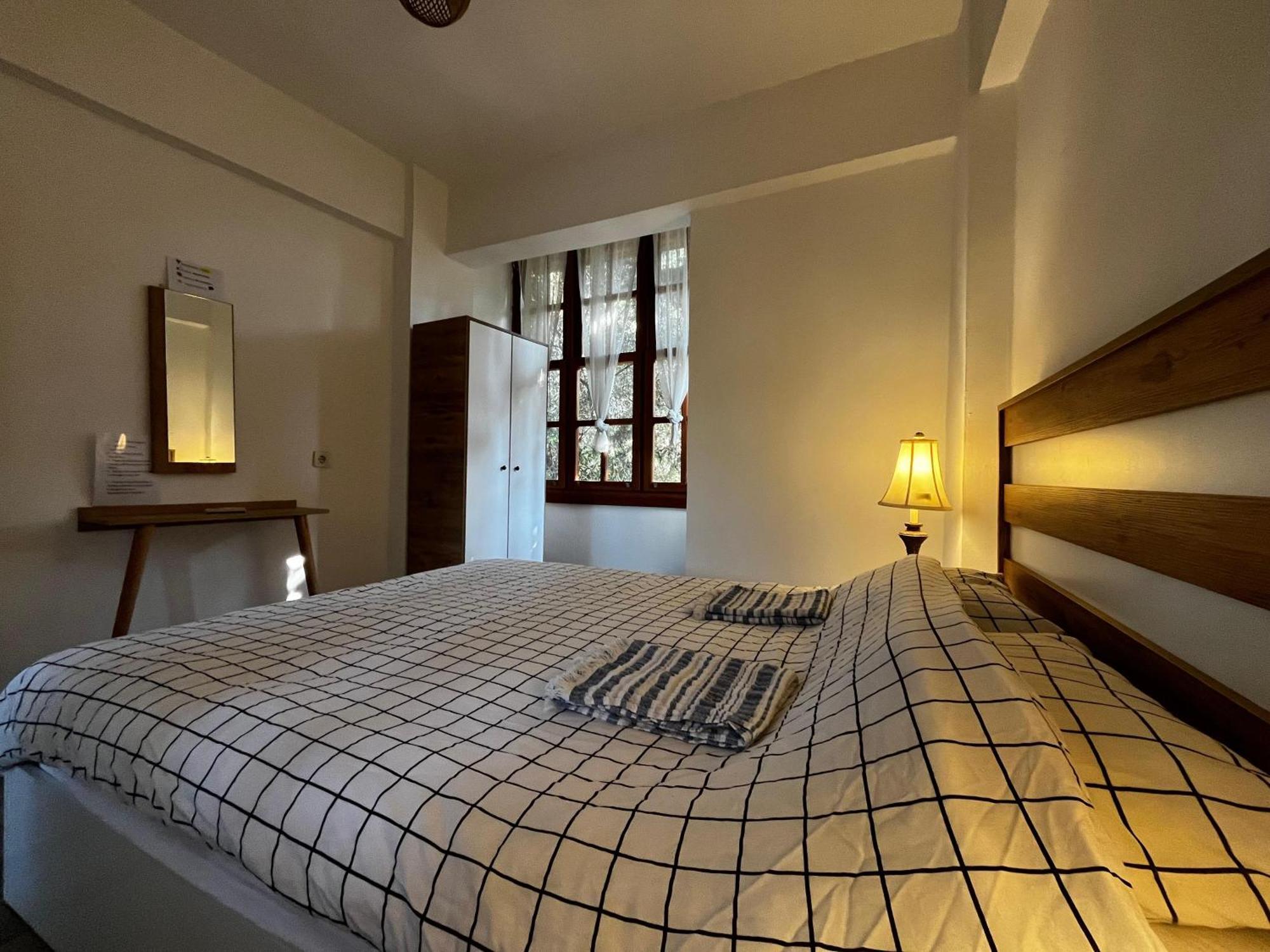 Kuyu Beergarden Hostel Antalya Eksteriør billede