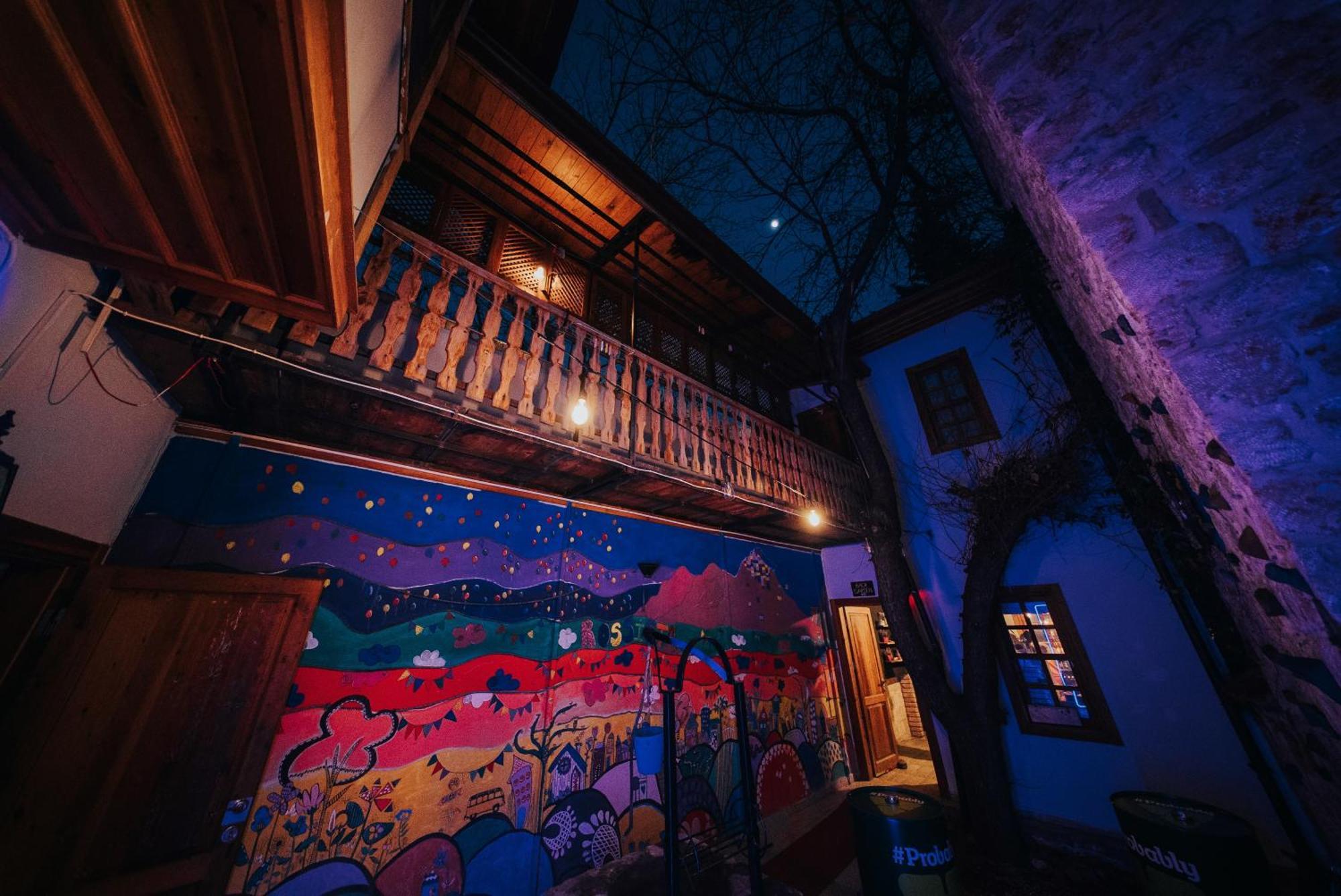 Kuyu Beergarden Hostel Antalya Eksteriør billede