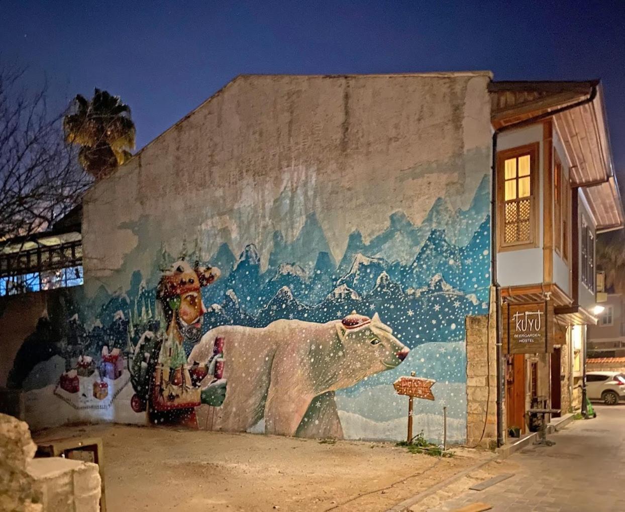 Kuyu Beergarden Hostel Antalya Eksteriør billede