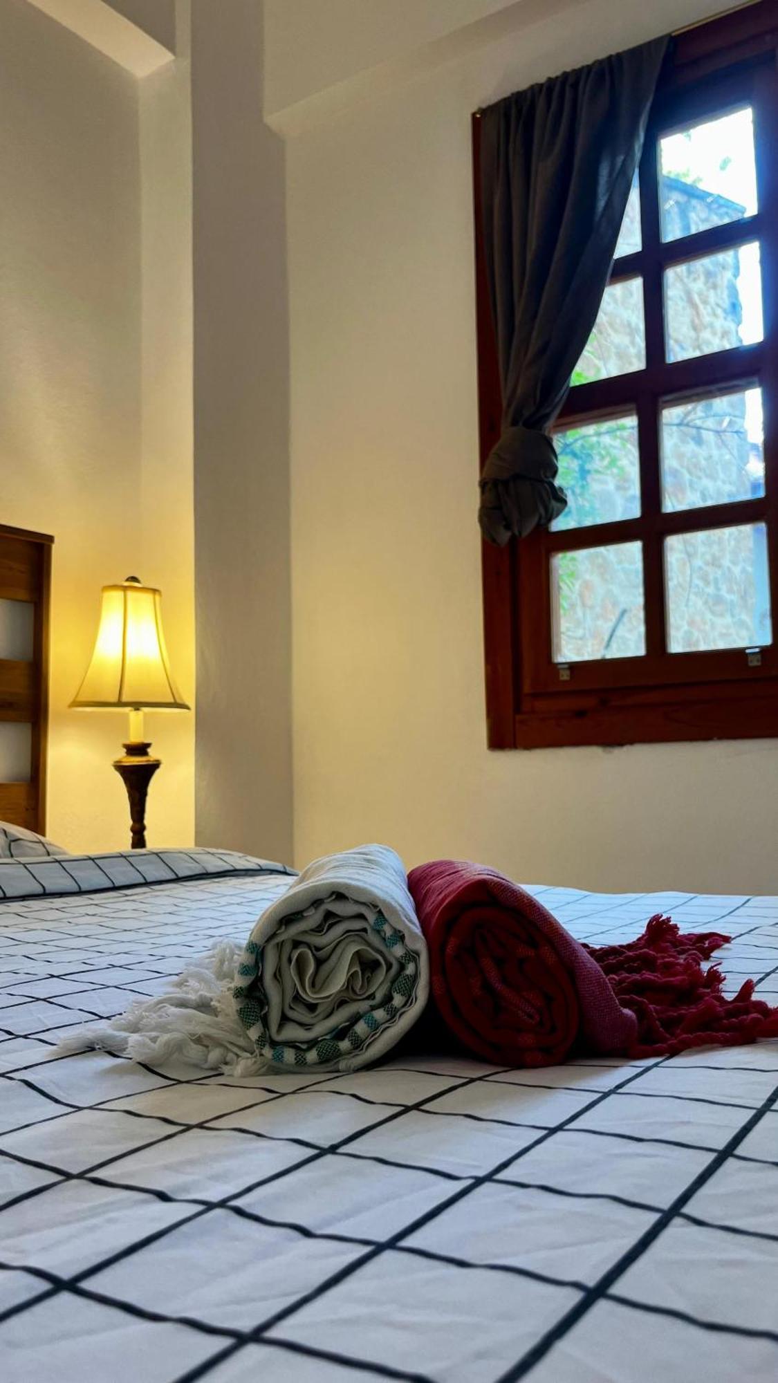 Kuyu Beergarden Hostel Antalya Eksteriør billede