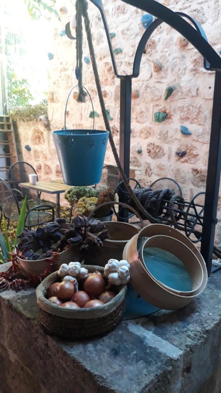 Kuyu Beergarden Hostel Antalya Eksteriør billede
