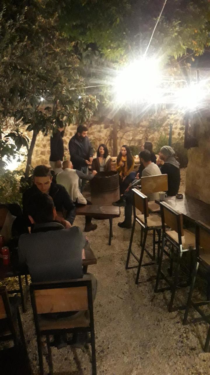 Kuyu Beergarden Hostel Antalya Eksteriør billede